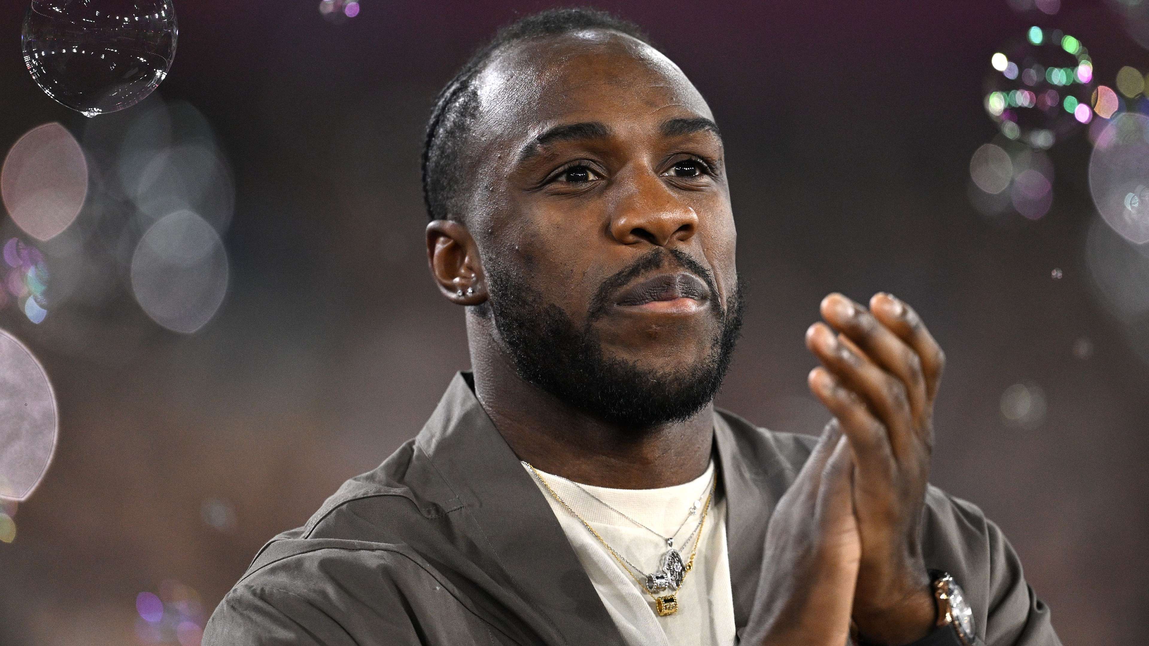 决赛中的紧 决赛中的紧